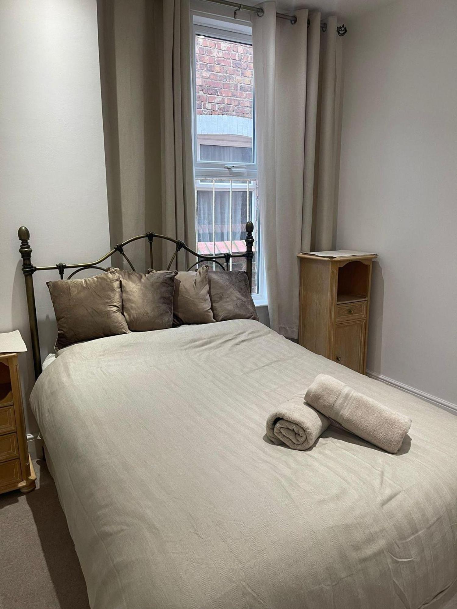 Boutique Rooms Бёкенхэд Экстерьер фото