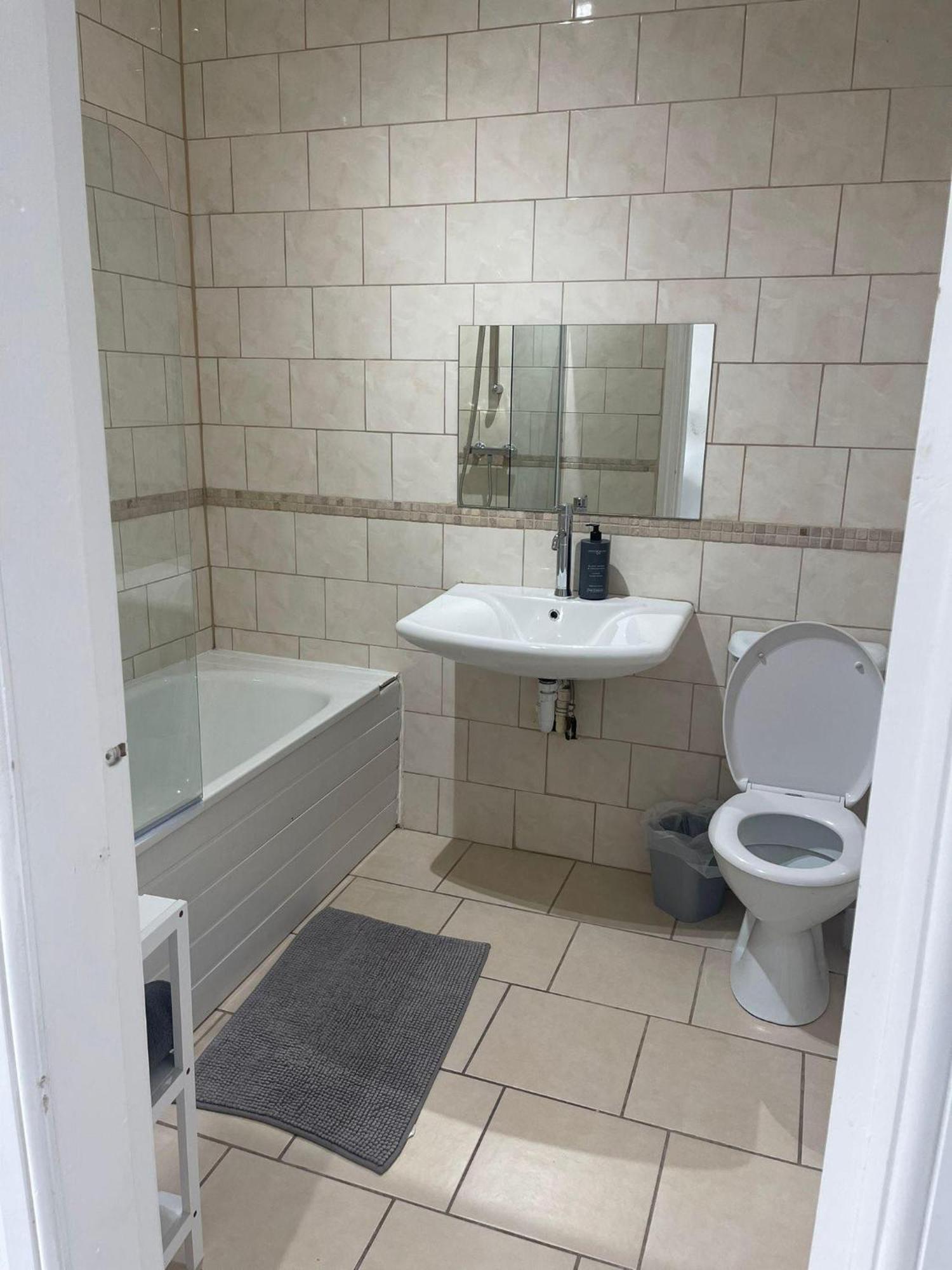 Boutique Rooms Бёкенхэд Экстерьер фото
