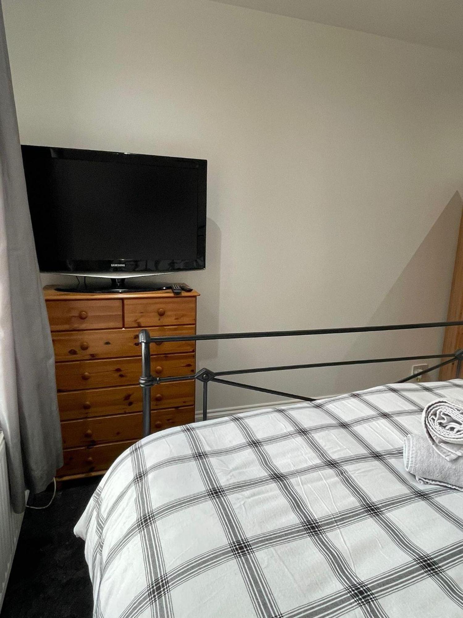 Boutique Rooms Бёкенхэд Экстерьер фото